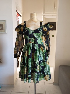 Twinset cotton dress women's size M like new, black and green