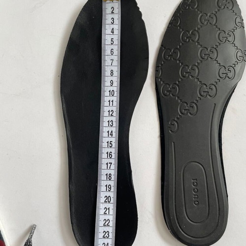 Gucci sneakers like new, size 37.5, silver