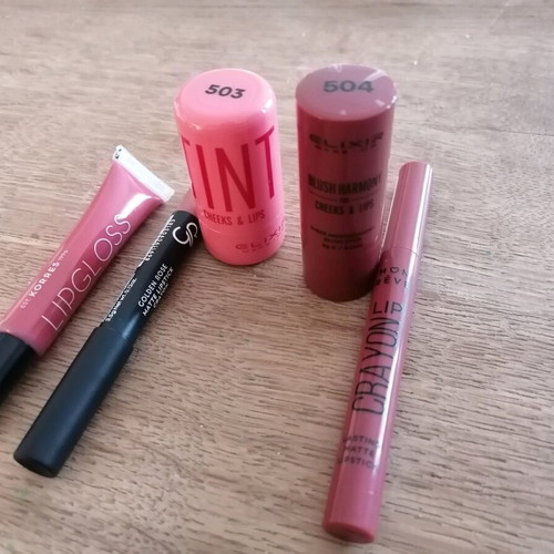 Lipstick, blush, lip gloss, tint in pale shades like new