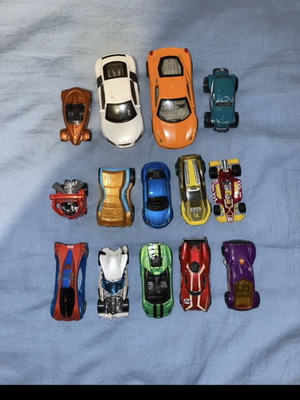 Hot Wheels and Matchbox toy cars used, lot of 14 Marvel and supercars