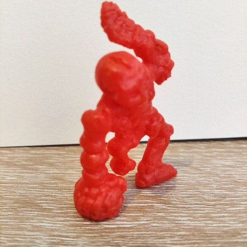 Monster In My Pocket Skeleton figure, red, Matchbox