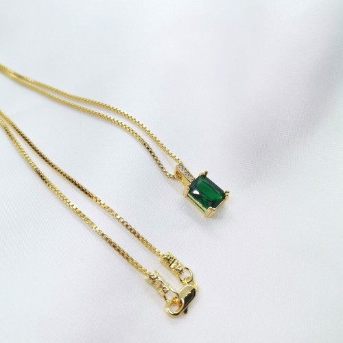 18K Gold Plated Necklace 45cm with Green Stone new