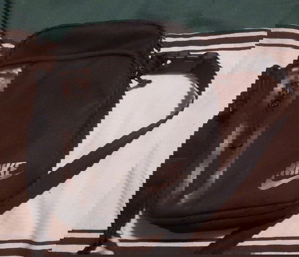 nike τσαντάκι ώμου