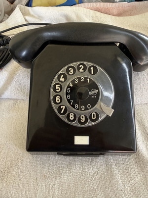 RFT Germany DDR Bakelite Telephone used, wired, black