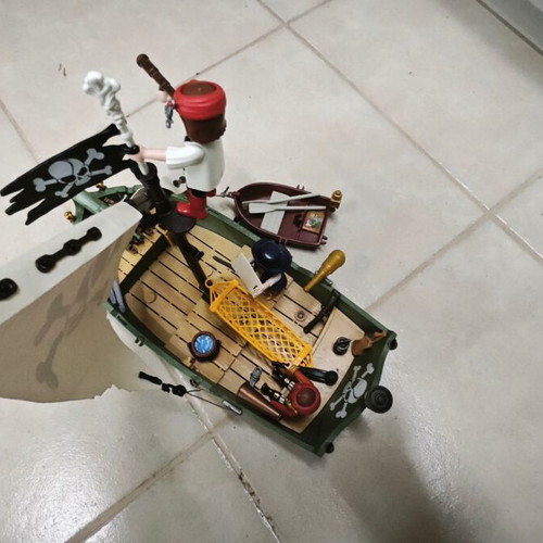 Playmobil Pirates pirate ship used with boat and underwater motor