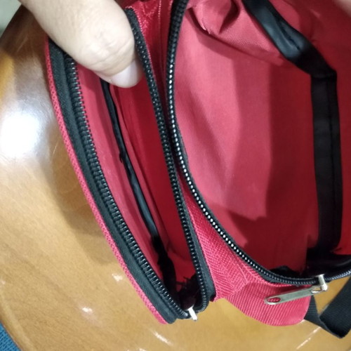 Παιδικό τσαντάκι μέσης Hello Kitty σαν καινούργιο, κόκκινο