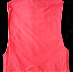  Καλοκαιρινή μπλούζα για κορίτσι 8-10 ετών χρώμα κόκκινο σε άριστη κατάσταση με σχέδιο από παγιέτες που αλλάζουν χρώμα .