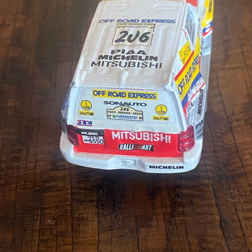 Mitsubishi Pajero model used in 1998 Dakar Rally, like new