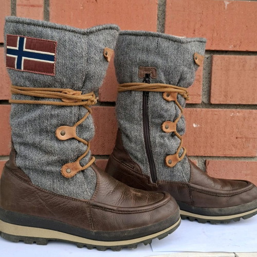 Napapijri women's boots like new, wool and leather, waterproof