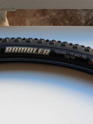 Maxxis Rambler 700x40c bicycle tires