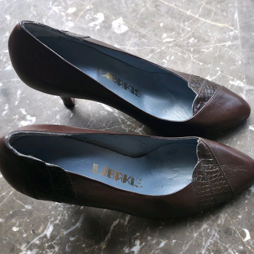 Leather brown pumps new, size 36, Greek made
