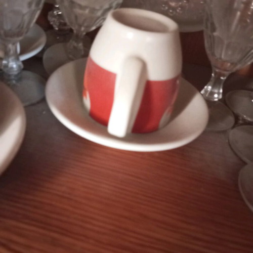 Set of two coffee mugs and three coffee cups like new