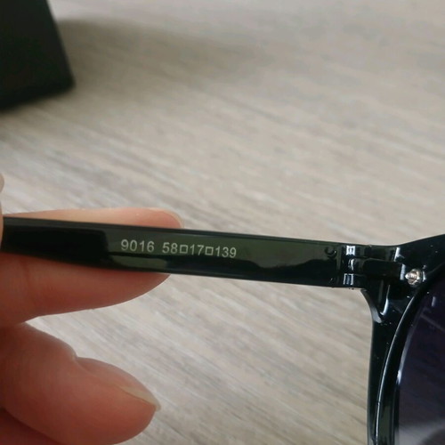 Sunglasses like new, black