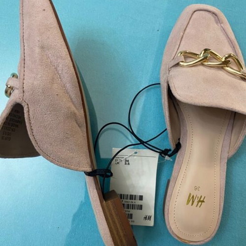 H&M women's mules beige-pink new with gold chain