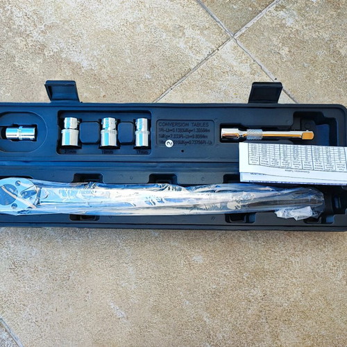 Torque Wrench 1/2 New 28-210 Nm