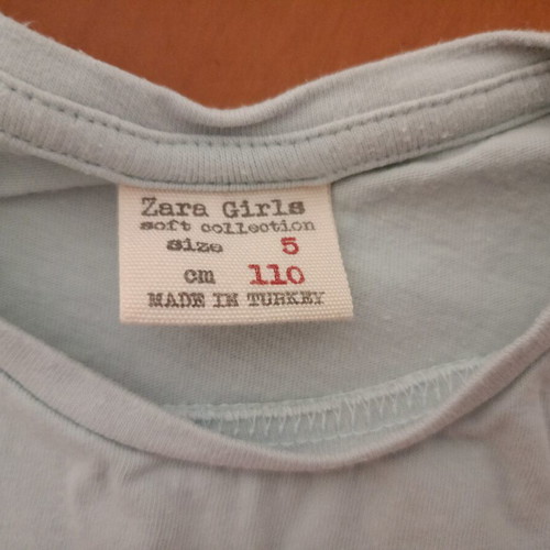 Zara Girls T-shirt with Peacock Sequins used, turquoise