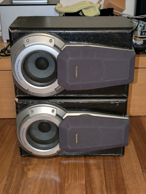 Ηχεία Technics SB-EH560 μεταχειρισμένα, με μικρό βαθούλωμα στο tweeter