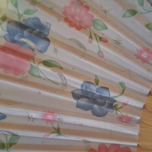Hand fans like new, pack of 2, fabric and wood