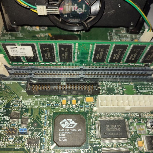 Intel MU440EX Maui+ motherboard used with Celeron 300A and 128MB RAM