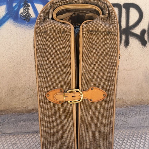 Vedette travel suitcase used, beige, opening design