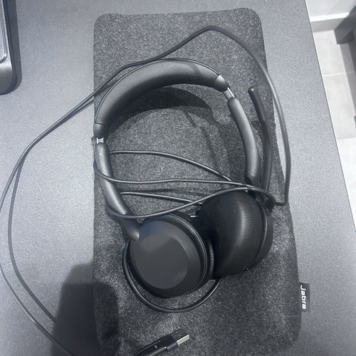 Jabra USB-C Headphones with Microphone like new, wired