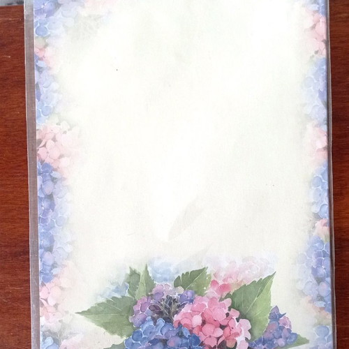 A4 recycled stationery paper used with flowers, set of 37 sheets