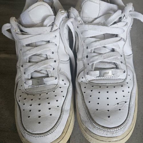 Nike Airforce sneakers size 42, white