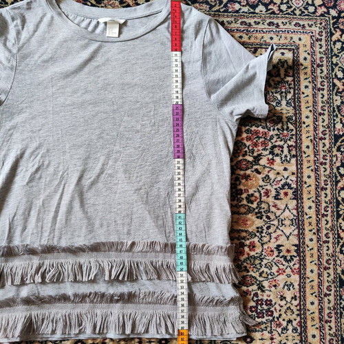 H&M Grey T-shirt with Decorative Fringes like new, Size S