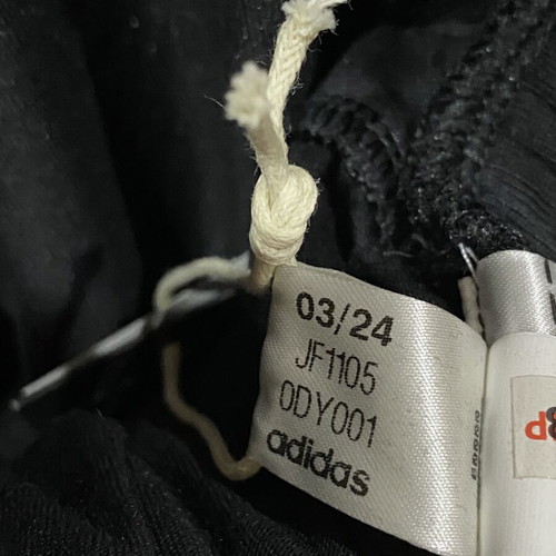 Adidas Essentials Single Track Pants black, new