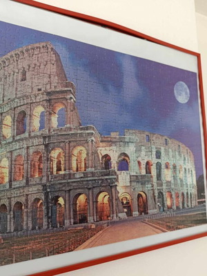 Colosseum 500-piece puzzle like new, handmade in frame