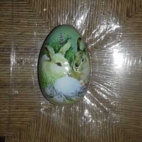 Easter candle in metal container egg new 12 cm