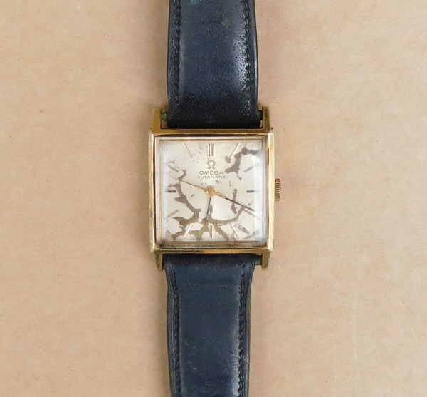 Omega Roloi Ръчен часовник OMEGA, предната част е… - € 120,00 - Vendora.bg