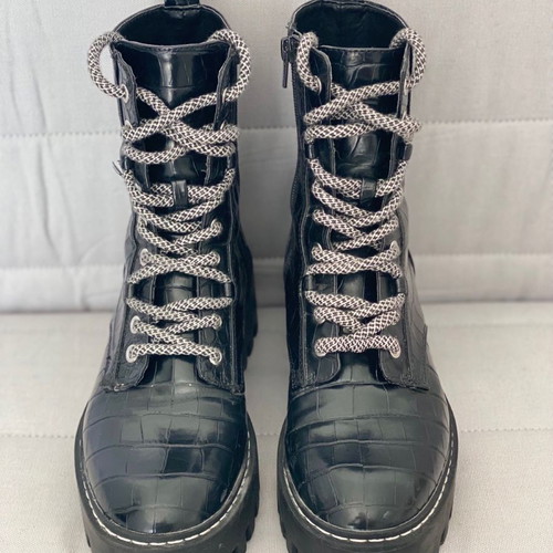 Zara boots in very good condition, size 38, black