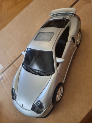 Porsche 911 toy car like new, plastic, battery operated, untested