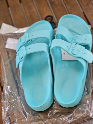 Veraman rubber sandals with straps size 41 new