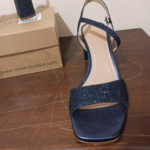 UNISA sandal No 42
