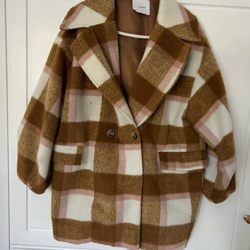 Checked coat Lumina like new, one size, beige and brown