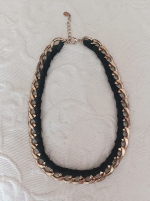 XL Faux Bizou Tally Weijl necklaces used, set of 2