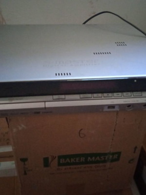 Sony DVD Home Theater System DAV - DZ260 μεταχειρισμένο χωρίς woofer, ηχεία, χειριστήριο