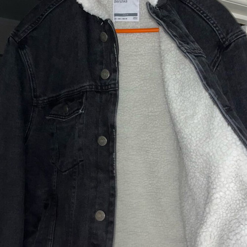 Bershka denim jacket men's like new, warm with inner lining