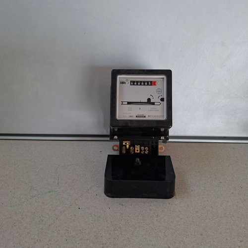 Schlumberger Single-Phase Analog kWh Meter 220V 10(30)A New