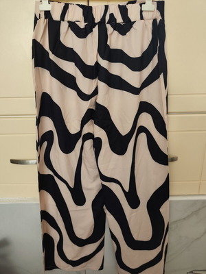 Women's pants like new, size XXL, black and pink