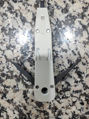 Krone type wiring tool with built-in scissors