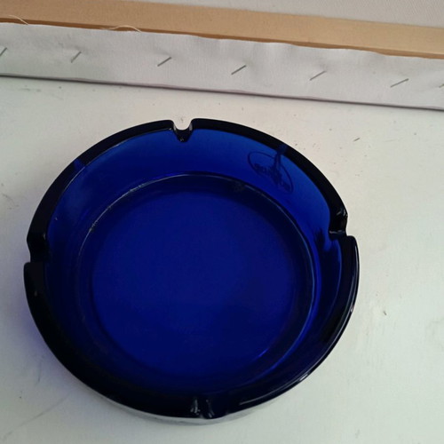 Glass ashtray Kondor used