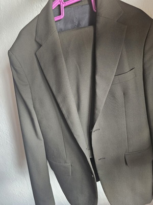 Zara men's suit set like new, khaki jacket size 50, slim fit chino pants size 42E