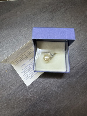 Ring with pearl from Hollywood Collection size 17.7 mm new