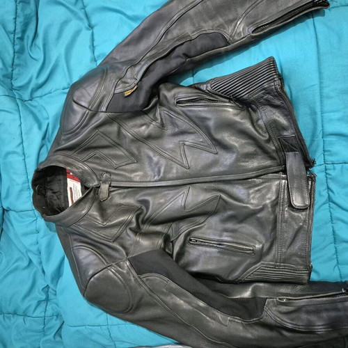 Roleff leather motorcycle suit with ixs pants like new