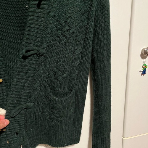 Pull and Bear wool knitted cardigan like new, green