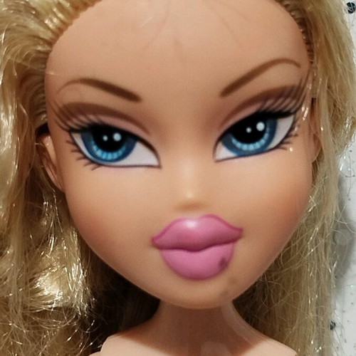 Bratz lot of 4 used damaged dolls for restoration projects
