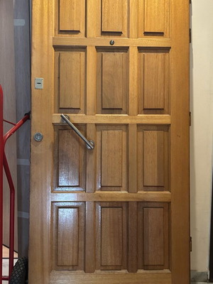 Wooden exterior door like new, dimensions 2.08x0.94m, pitch pine